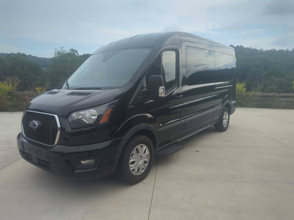 Used 2024 Ford Transit 350 XLT RWD image 1