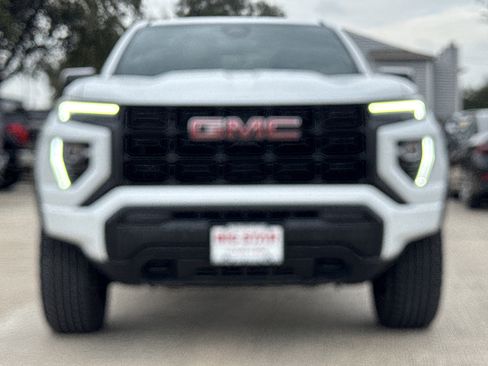 Used 2024 GMC Canyon Elevation image 5
