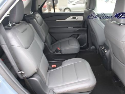New 2026 Ford Explorer Active image 9