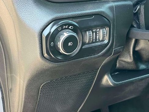 Used 2020 Jeep Wrangler Sport AWD/4WD image 24