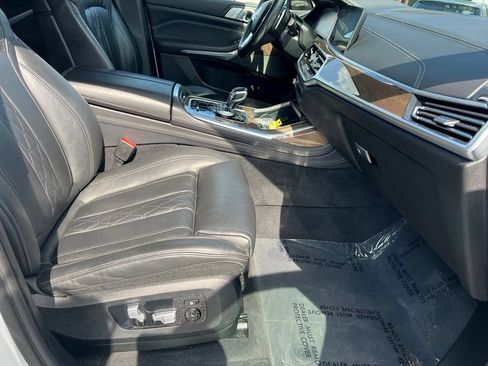 Used 2020 BMW X7 xDrive40i w/ Premium Package AWD/4WD image 35