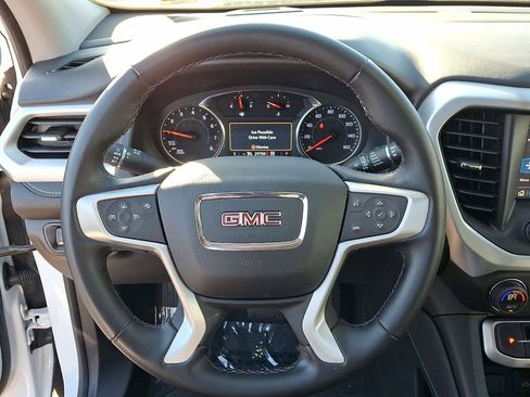 Certified 2023 GMC Acadia SLT image 11