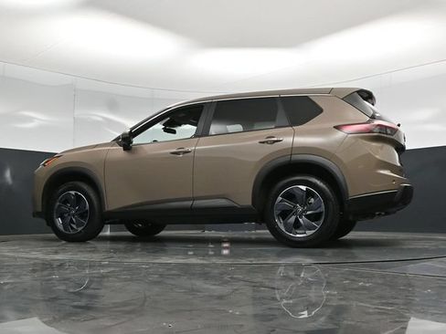Used 2025 Nissan Rogue SV FWD image 58