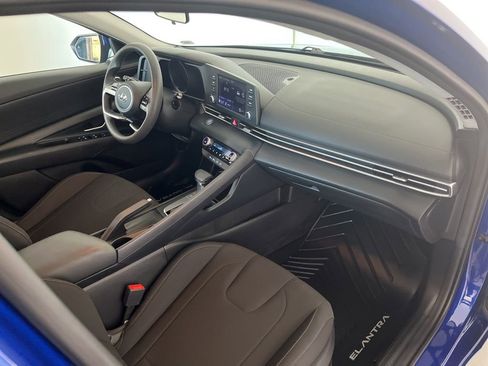 Used 2022 Hyundai Elantra SEL FWD image 22