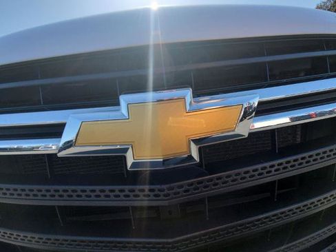 Used 2021 Chevrolet Traverse LS image 28