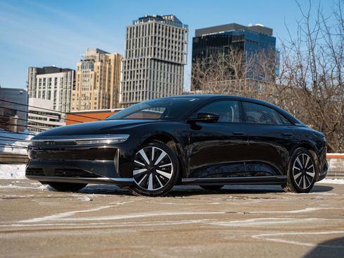 Used 2025 Lucid Air Pure image 1