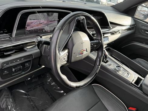 Used 2023 Cadillac Escalade Sport image 17