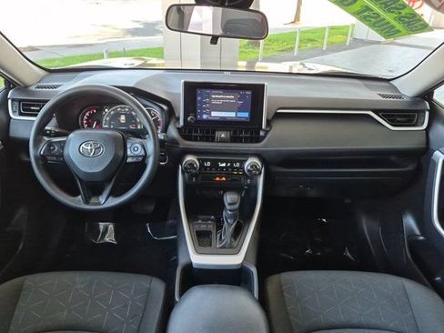 Used 2025 Toyota RAV4 XLE FWD image 15