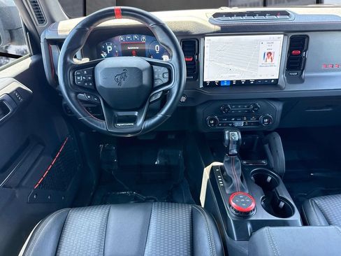 Used 2025 Ford Bronco Raptor AWD/4WD image 18