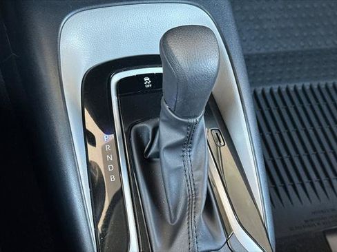 Certified 2025 Toyota Corolla LE image 22