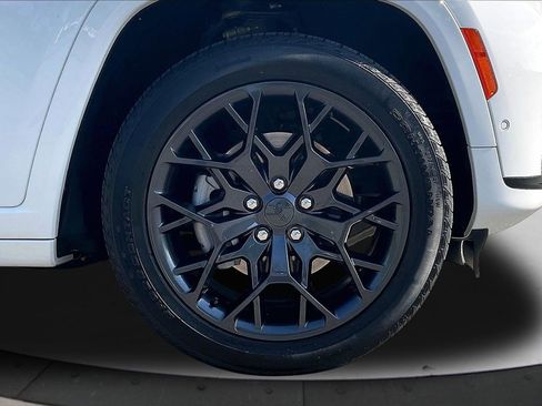 Certified 2025 Jeep Grand Cherokee L Summit image 37