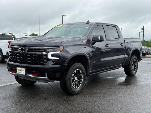 Certified 2024 Chevrolet Silverado 1500 ZR2 w/ Technology Package AWD/4WD image 9