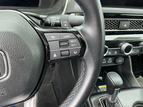 Used 2023 Honda Civic Touring image 29
