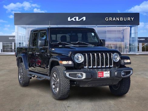 Used 2020 Jeep Gladiator Overland w/ Popular Equipment Package image 3