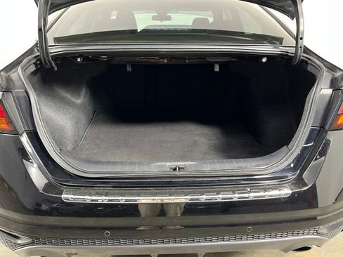 Used 2022 Nissan Altima 2.5 SR w/ Midnight Edition Package image 18