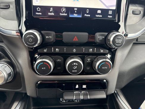 Used 2024 RAM 1500 Laramie image 17