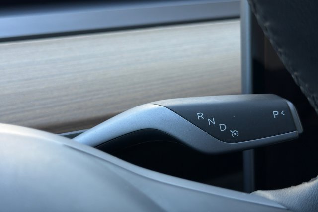 Used 2023 Tesla Model 3 Standard Range RWD image 25