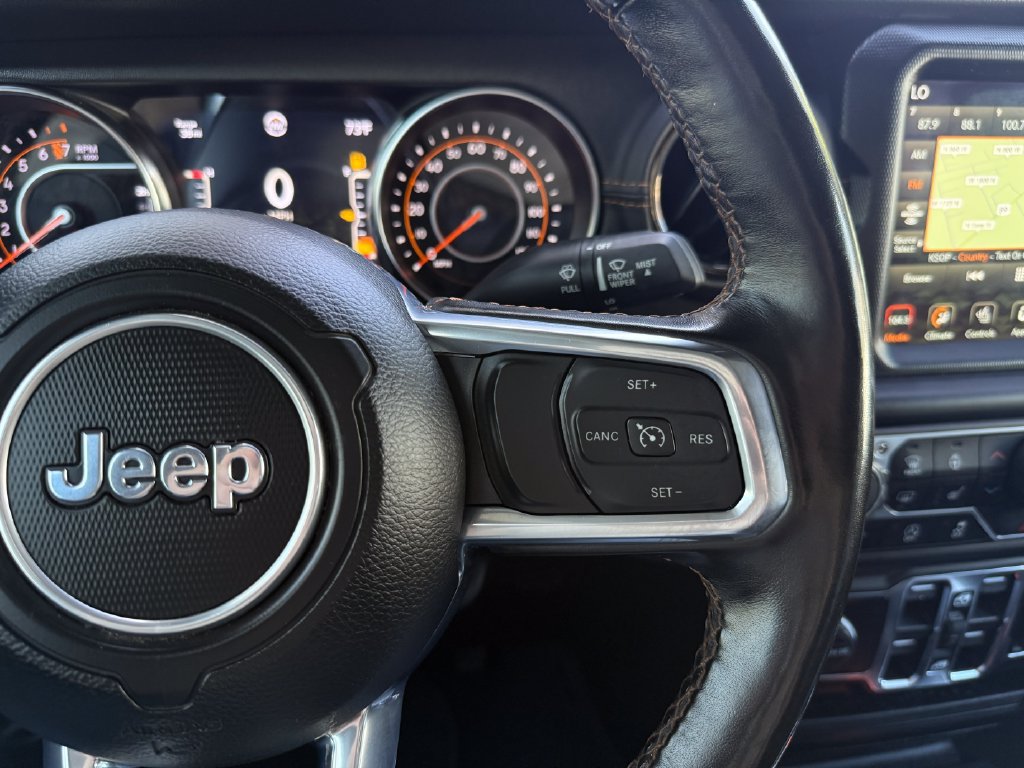 Used 2023 Jeep Gladiator Overland AWD/4WD image 31