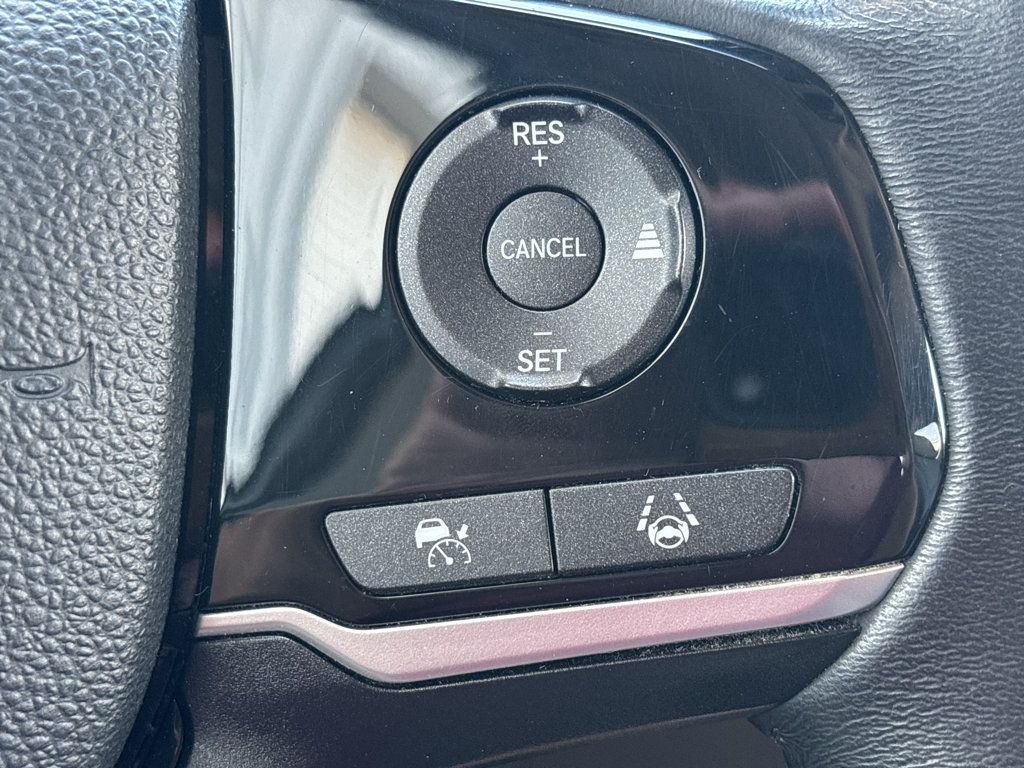 Used 2023 Honda Odyssey Touring image 13