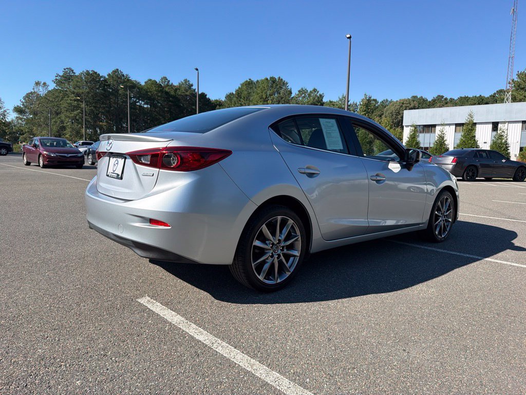 Used 2018 MAZDA MAZDA3 Touring FWD image 5