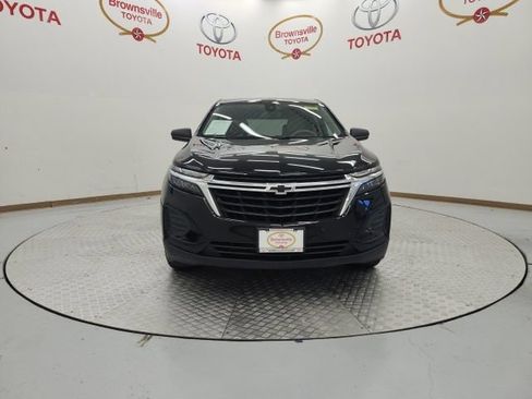 Used 2022 Chevrolet Equinox LS w/ LS Convenience Package FWD image 4