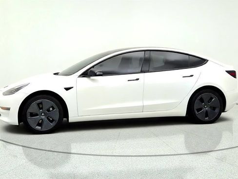 Used 2021 Tesla Model 3 Standard Range Plus RWD image 8