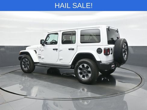 Used 2022 Jeep Wrangler Unlimited Sahara w/ Cold Weather Group image 5
