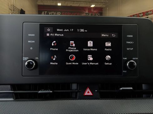 Used 2025 Kia Sportage LX FWD image 27