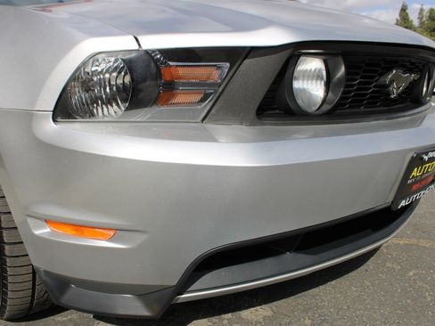 Used 2011 Ford Mustang GT Premium RWD image 5