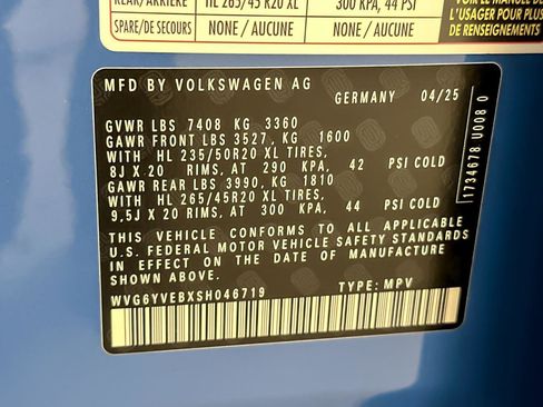 New 2025 Volkswagen ID. Buzz 1st Edition image 28