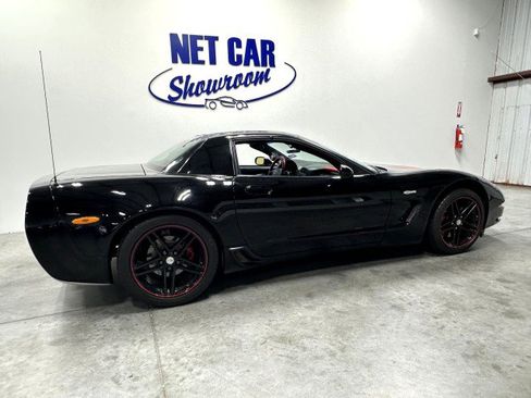 Used 2002 Chevrolet Corvette Z06 w/ Memory Pkg RWD image 14