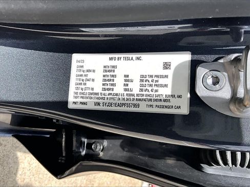 Used 2023 Tesla Model 3 Standard Range RWD image 33
