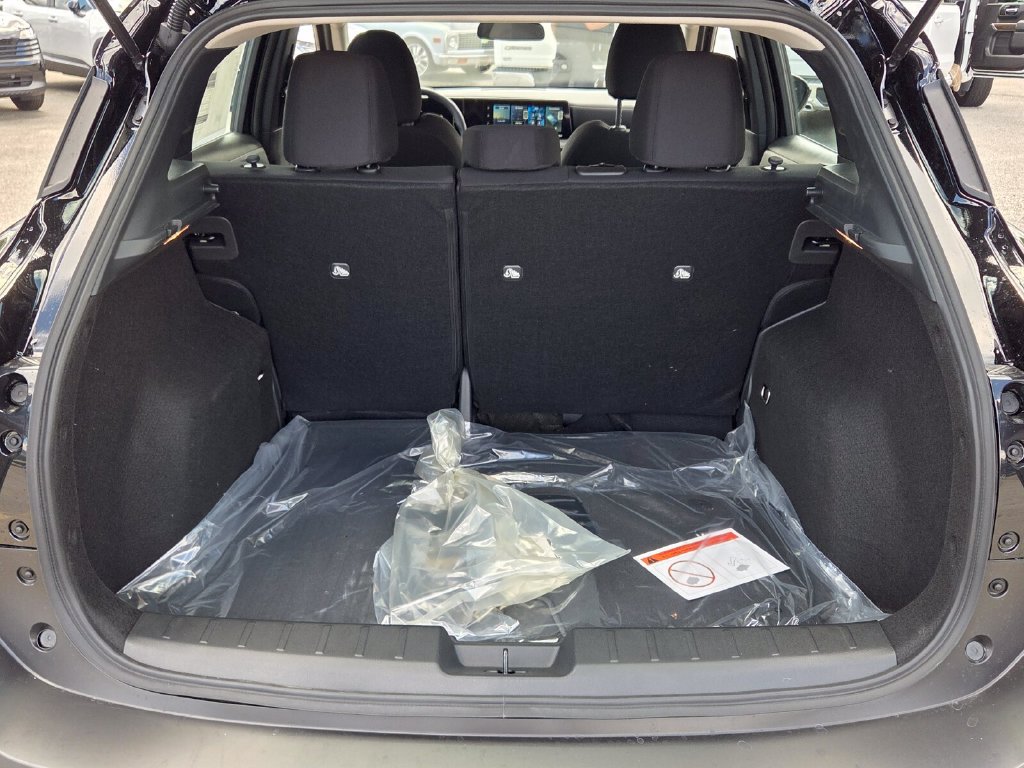 New 2027 Nissan Kicks S FWD image 10