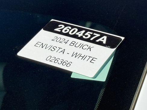 Used 2024 Buick Envista Preferred w/ Convenience II Package image 6