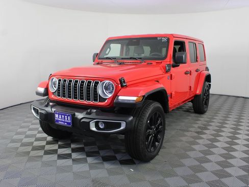 Used 2025 Jeep Wrangler Unlimited Sahara w/ Safety Group AWD/4WD image 20