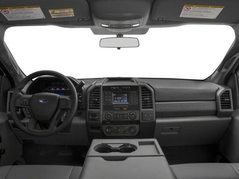 Used 2017 Ford F250 XL w/ Power Equipment Group RWD image 8