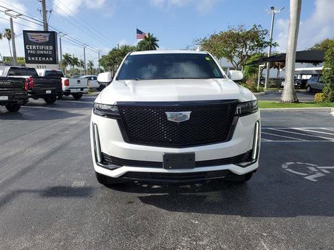 Certified 2023 Cadillac Escalade Sport Platinum w/ LPO, ONYX Package image 8