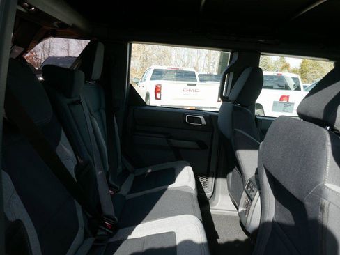 New 2026 Ford Bronco 4-Door image 11
