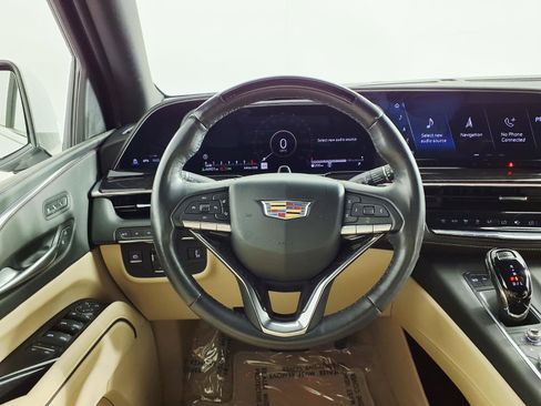 Certified 2023 Cadillac Escalade ESV Premium Luxury w/ Performance Package AWD/4WD image 16