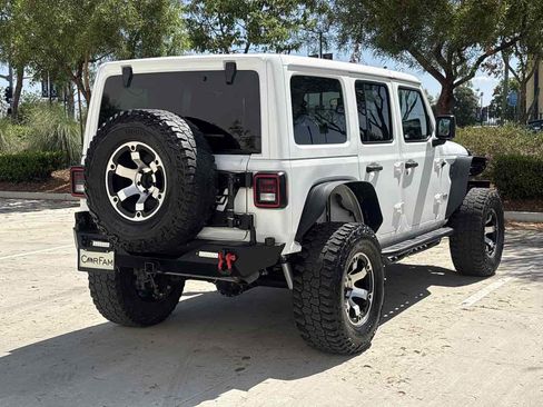 Used 2018 Jeep Wrangler Unlimited Sport S AWD/4WD image 3