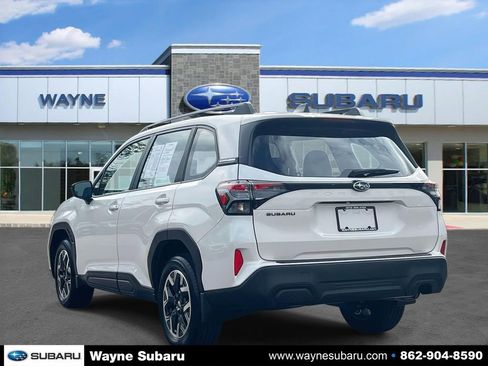 Used 2025 Subaru Forester image 3