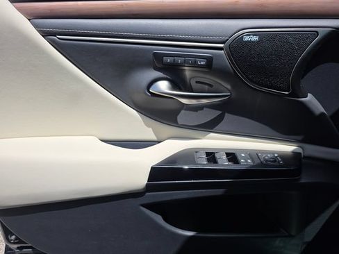 Used 2024 Lexus ES 350 Ultra Luxury w/ Accessory Package (Z1) FWD image 24