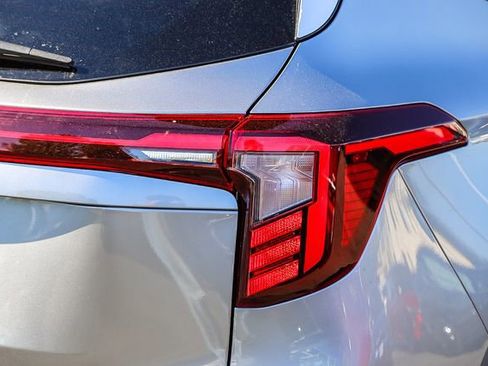 New 2026 Kia Seltos S FWD image 10