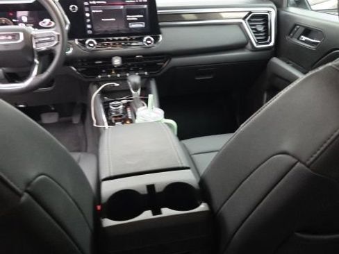 Used 2025 GMC Canyon Elevation w/ Convenience Package AWD/4WD image 16