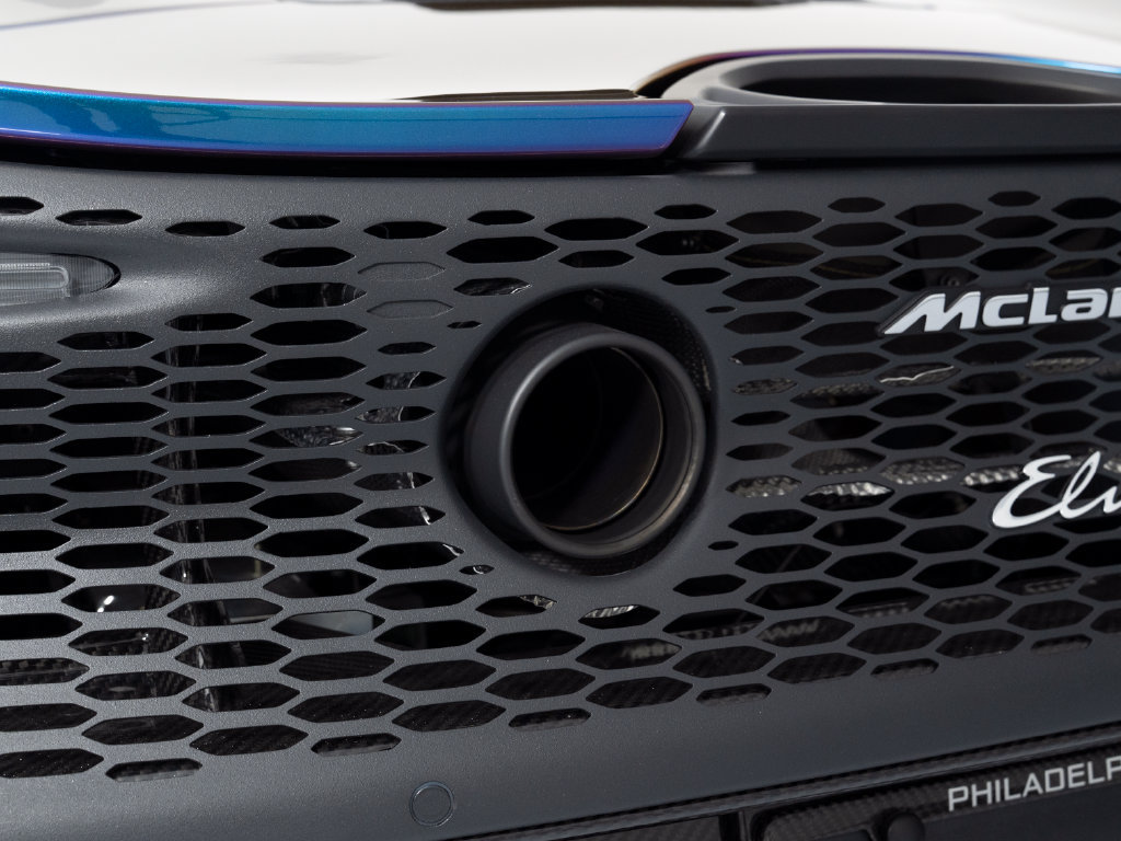 Used 2021 McLaren Elva RWD image 30