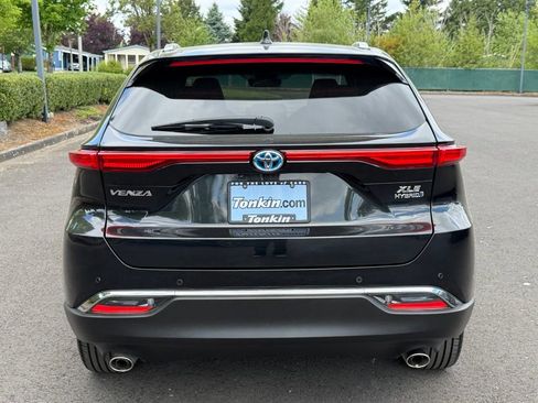 Used 2021 Toyota Venza XLE w/ Carpet Mat Package (TMS) AWD/4WD image 7