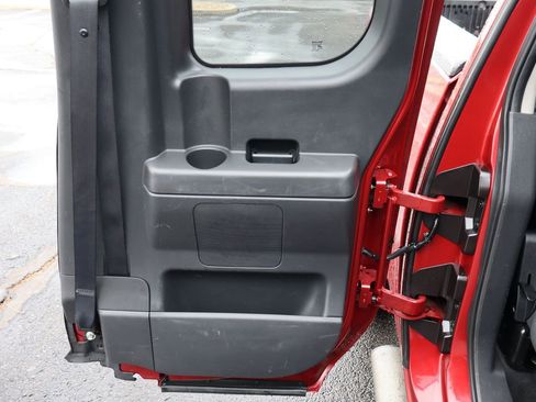 Used 2013 Nissan Titan SV w/ SV Value Truck Pkg image 26