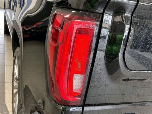 Used 2019 GMC Sierra 1500 Denali w/ Denali Ultimate Package AWD/4WD image 35