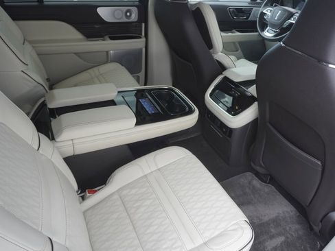 Used 2022 Lincoln Navigator L Black Label image 26