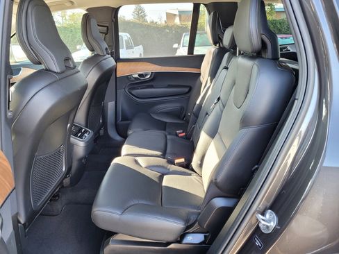 Certified 2023 Volvo XC90 B5 Plus w/ Protection Package Premier image 11